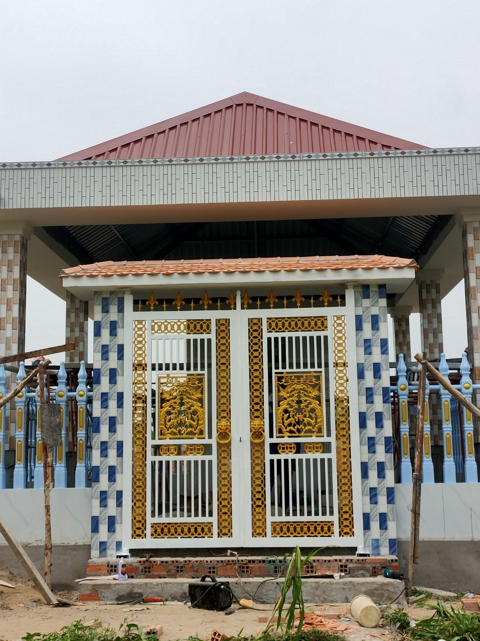 Mẫu hàng rào ly tâm đẹp